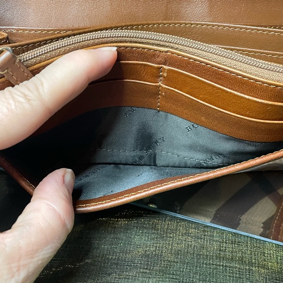 Burberry coated canvas and leather wallet - Picture 13 of 15